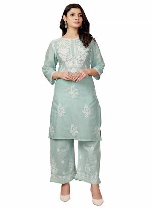 Grab These Beautiful Looking Readymade Kurti With Bottom.These Kurti And Bottom is Fabricated On Cotton.Its Beautified With Designer Chikankari Embroidery Work.