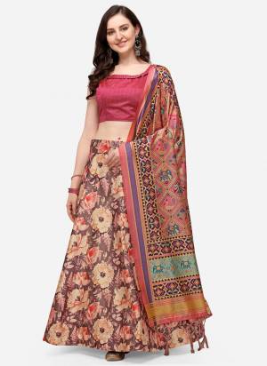 Must have Designer Lehenga Set Crafted Out Of Silk Fabric For Trendy Girlie Looks. Lehenga Is Designed With Stylish Digital Prints For Classy Ethnic Looks