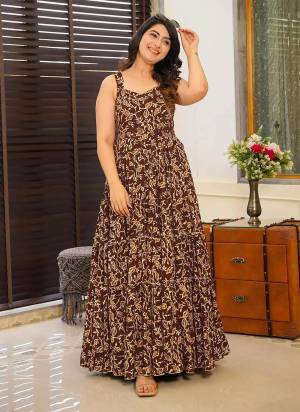 Attrective Looking These Ceremonial Wear Anarkali Length Gown Are Fabricated On Rayon Fabric. It is Beautified With Designer Digital Printed.