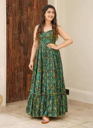 Attrective Looking These Ceremonial Wear Anarkali Length Gown Are Fabricated On Rayon Fabric. It is Beautified With Designer Digital Printed.