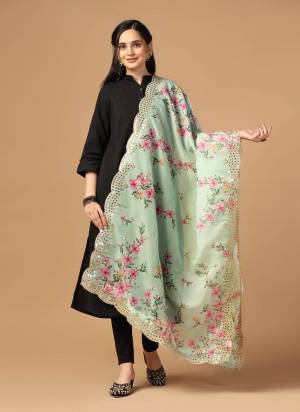 Grab These Beautiful Green Colored Dupatta.This Dupatta is Fabricated On Beautiful Organza Fabric . It Is Beautified With Beautiful Digital Prints And Ethnic Mirror Work.