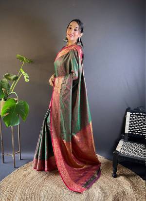 Beautiful Silk Sarees With Kashmiri Weaves All Over The Body Having Contrast Woven Zari Border And Rich Woven Pallu. Paired With Contrast Blouse.