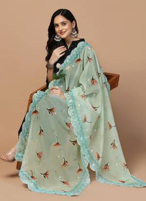 Grab These Beautiful Colored Ethnic Dupatta.This Dupatta is Fabricated On Beautiful Organza Fabric . It Is Beautified With Beautiful Digital Prints And Resham Embroidery Work.