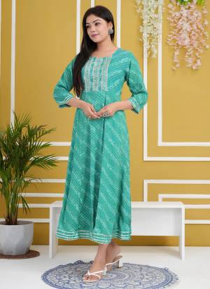 Attrective These Readymade Long Kurti in Fine Colored.These Kurti Are Fabricated On Rayon Cotton Pair.Its Beautified With Designer Printed,Gotta Embroidery Work.