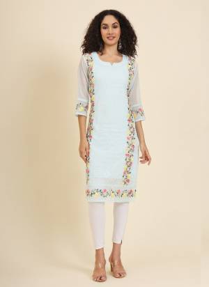 Garb These Beautiful Looking Readymade Kurti.These Kurti is Fabricated On Georgette.Its Beautified With Designer Lucknowi Chikankari Multy Thread Embroidery Work.