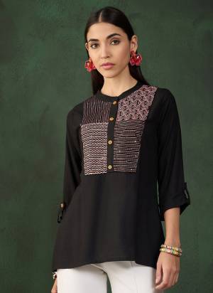 Attrective These Beautiful Looking Readymade Short Kurti.These Kurtis Fabricated On Viscose Rayon.Its Beautified With Designer Embroidery Work.