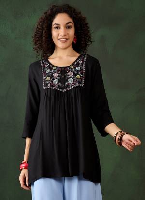 Attrective These Beautiful Looking Readymade Short Kurti.These Kurtis Fabricated On Rayon.Its Beautified With Designer Embroidery Work.