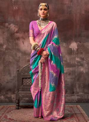 Looking These Party Wear Saree in Fine Colored.These Saree And Blouse is Fabricated On Rangkat Handloom Silk.Its Beautified With Handloom Weaving Designer.