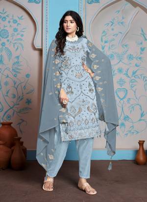 Attrective Looking These Suit in Fine Colored Pair With Bottom And Dupatta.These Top And Dupatta Are Fabricated On Faux Georgette Pair With Dull Santoon Bottom And Dull Santoon Inner.Its Beautified With Designer Embroidery Work.