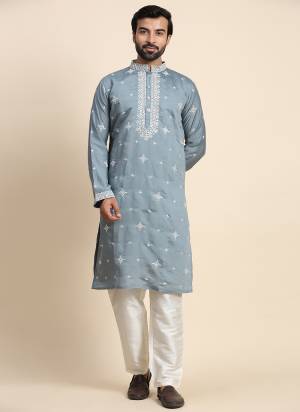 For A festive Wear,Grab These Readymade Kurta Payjama in Fine Colored.These Kurta is Fabricated On Silk And Art Silk Bottom With  Designer Embroidery Work.Buy Now.