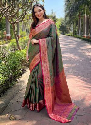  Looking These Party Wear Saree in Fine Colored.These Saree And Blouse is Fabricated On Soft Kashmiri Silk.Its Beautified With Weaving Kashmiri Jari Designer.