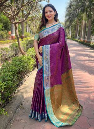  Looking These Party Wear Saree in Fine Colored.These Saree And Blouse is Fabricated On Soft Kashmiri Silk.Its Beautified With Weaving Kashmiri Jari Designer.