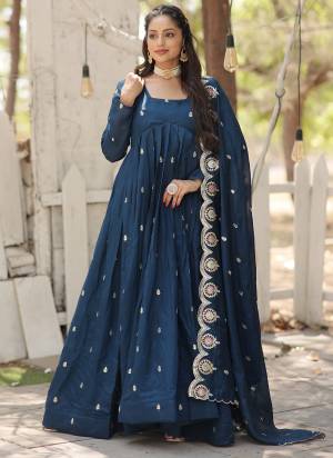 Garb These Beautiful Looking Party Wear Readymade Long Gown With Dupatta.These Gown is Fabricated On Vichitra Shimmer And Vichitra Shimmer Dupatta.Its Beautified With Designer Jari,Sequance Embroidery Work.