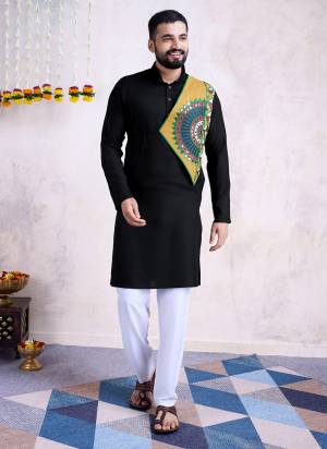 For A Festive Wear,Grab These Readymade Kurta Pair in Fine Colored.These Kurta Are Rayon Fabricated on Pair.Its Beautified With Mirror ,Thread Embroidery Work.