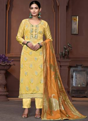 Garb These Suit in Fine Colored Pair With Bottom And Dupatta.These Top Are Modal And Dupatta Are Fabricated On Muslin Pair With Dull Santoon Bottom.Its Beautified With Wevon Designer, Hand Work.