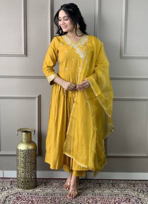 Attrective Looking These Beautiful Looking Readymade Suits.These Top And Bottom Are Viscose Chanderi And Dupatta Organza Fabricated.Its Beautified With Designer Embroidery Work.