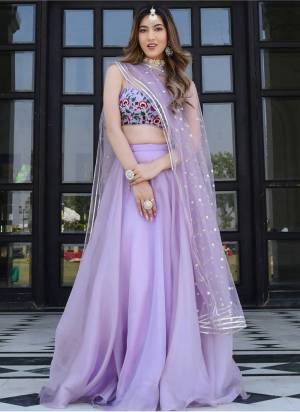 For A Designer Look,Grab These Lehenga Choli in Fine Colored.These Lehenga And Blouse Are Fabricated On Organza Net Pair With Dupatta Are Soft Net.Its Beautified With Designer Gota Patti,Thread,Sequance Embroidery Work.