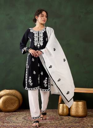 Attrective These Beautiful Looking Readymade Suits With Dupatta.These Suit is Fabricated On Top Are Rayon Cotton And Bottom Are Rayon Cotton And Chanderi Dupatta .Its Beautified With Designer Chikankari Embroidery Work.