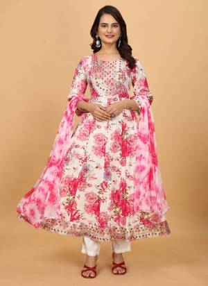 Looking These Designer Suit in Fine Colored Pair With Bottom And Dupatta.These Top Are Chinon And Dupatta Are Fabricated On Chinon Pair With Chinon Bottom.Its Beautified With Santoon Inner.Its Beautified With Heavy Designer Embroidery Work.