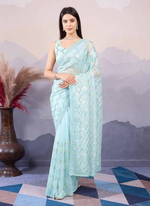 Looking These Party Wear Saree in Fine Colored.These Saree Are Twill Net And Blouse is Art Silk Fabricated.Its Beautified With Designer Sequance Embroidery Work.