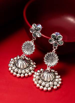 Grab These Beautifil Oxidised Silver Colored Earring.These Earring is Come Brass Material And Beautified With Artificial Beads Work.