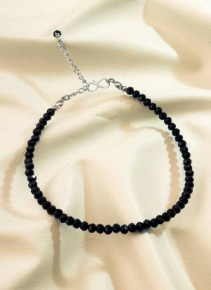 Looking These Beautifil Anklet Black Colored.These Anklet is Come Brass Material And Beautified With Crystal Beads Work.