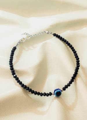 Looking These Beautifil Anklet Black Colored.These Anklet is Come Brass Material And Beautified With Crystal Beads Work.