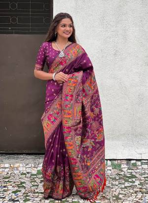 Attrective These Party Wear Saree in Fine Colored.These Saree And Blouse is Fabricated On Pashmina Silk.Its Beautified With Weaving Jacquard Kashmiri Meenakari Designer.