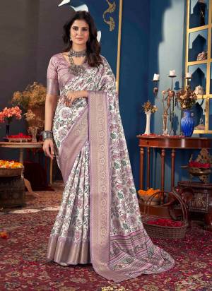  Looking These Party Wear Saree in Fine Colored.These Saree And Blouse is Fabricated On Jacquard Silk Pair.Its Beautified With Wevon Jari Border Designer With Designer Floral Printed.