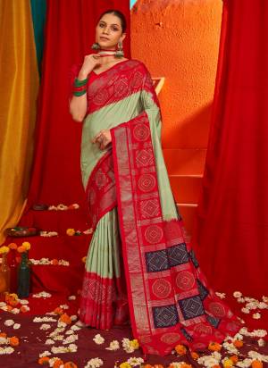 Garb These Party Wear Saree in Fine Colored.These Saree And Blouse is Fabricated On Tussar Silk Pair.Its Beautified With Wevon Designer With Swarovski Work.