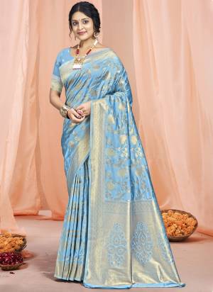 Looking These Fastive Wear Saree in Fine Colored.These Saree And Blouse is Fabricated On Silk.Its Beautified With Weavon Jacquard Jari Designer.