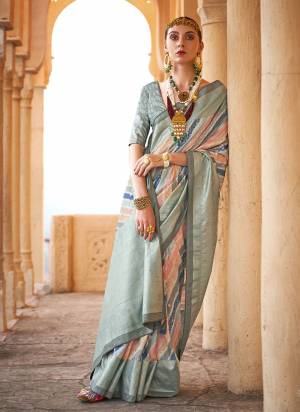 Looking These Fastival Wear Saree in Fine Colored.These Saree And Blouse is Fabricated On Viscose Silk.Its Beautified With Weaving Designer With H P Printed And Gold Foil.