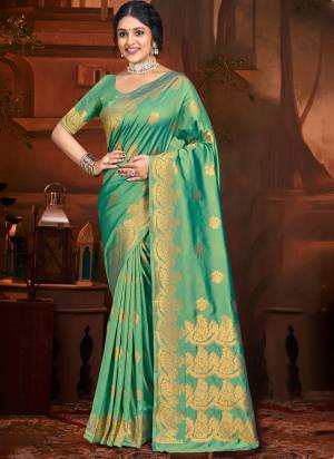 Looking These Fastive Wear Saree in Fine Colored.These Saree And Blouse is Fabricated On Silk.Its Beautified With Weavon Jacquard Jari Designer.