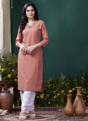 Grab These Beautiful Looking Readymade Kurti With Bottom.These Kurti Are Fabricated On Maaza Cotton And Rayon Botton.Its Beautified With Designer Hand Work With Pocket.