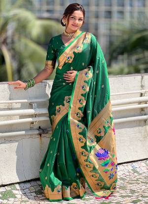 Attrective These Party Wear Saree in Fine Colored.These Saree And Blouse is Fabricated On Paithani Silk.Its Beautified With Weaving Jacquard Paithani Meenakari Designer.