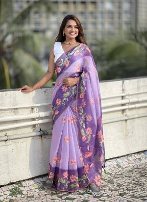 Attrective These Party Wear Saree in Fine Colored.These Saree And Blouse is Fabricated On Chanderi Cotton.Its Beautified With Designer Digital Printed.