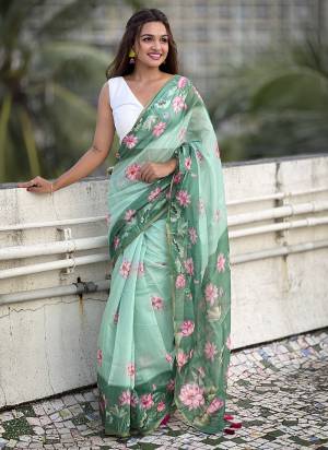 Attrective These Party Wear Saree in Fine Colored.These Saree And Blouse is Fabricated On Chanderi Cotton.Its Beautified With Designer Digital Printed.