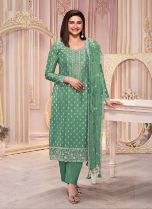 Garb These Party Wear Salwar Suits in Fine Colored Pair With Dupatta.These Top Are Silk Georgette And Dupatta Are Fabricated On Chinon Pair With Santoon Bottom.Its Beautified With Designer Printed With Embroidery Work