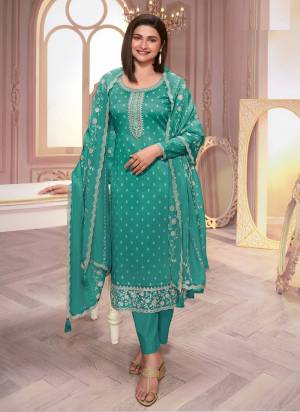 Garb These Party Wear Salwar Suits in Fine Colored Pair With Dupatta.These Top Are Silk Georgette And Dupatta Are Fabricated On Chinon Pair With Santoon Bottom.Its Beautified With Designer Printed With Embroidery Work