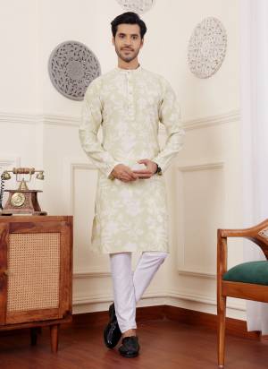 For A festive Wear,Grab These Readymade Kurta With Payjama in Fine Colored.These Kurta is Fabricated On Modal Silk And Art Silk Bottom With Designer Printed.Buy Now.