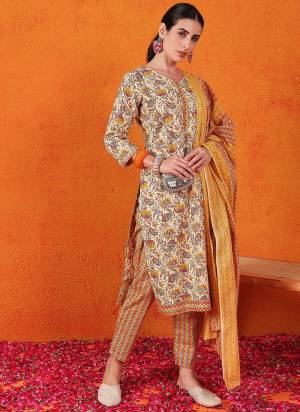 Attrective These Beautiful Looking Readymade Suits.These Top And Bottom Are Cotton Blend And Dupatta Are Cotton Blend Fabricated.Its Beautified  With Designer Printed.