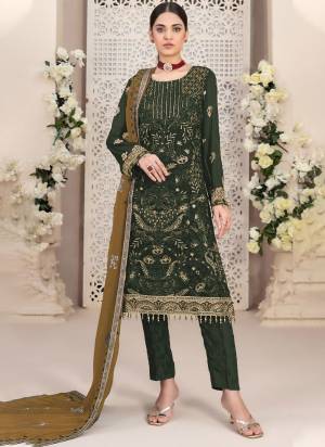 Garb These Designer Suit in Fine Colored Pair With Bottom And Dupatta.These Top Are Georgette And Dupatta Are Fabricated On Georgette Pair With Santoon Bottom.Its Beautified With Santoon Inner.Its Beautified With Heavy Designer Embroidery Work.