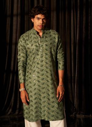 For A festive Wear,Grab These Readymade Kurta With Payjama in Fine Colored.These Kurta is Fabricated On Viscose And Art Silk Bottom With Designer Chikankari Embroidery Work.Buy Now.