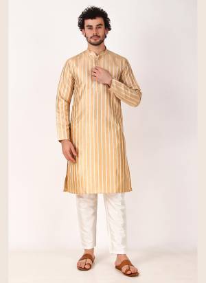 For A festive Wear,Grab These Readymade Kurta With Payjama in Fine Colored.These Kurta And Payjama is Fabricated On Art Silk With Wevon Self Designer.Buy Now.