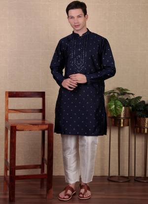 For A festive Wear,Grab These Readymade Kurta With Payjama in Fine Colored.These Kurta Are Jacquard Silk And Payjama is Fabricated On Art Silk With Wevon Designer Mirror Embroidery Work.Buy Now.