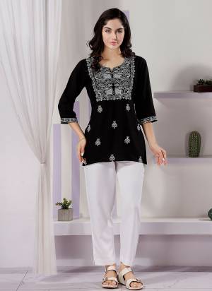 Attrective These Party Wear Kurti in Fine Colored.These Kurti Are Fabricated On Rayon.Its Beautified With Designer Chikankari Embroidery Work.