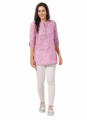 Attrective These Party Wear Short Kurti in Fine Colored.These Kurti Are Fabricated On Rayon.Its Beautified With Designer Printed.