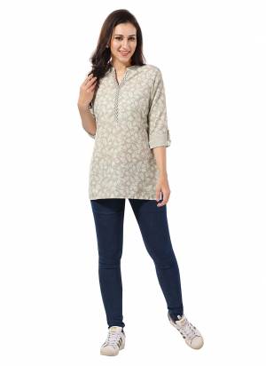 Attrective These Party Wear Short Kurti in Fine Colored.These Kurti Are Fabricated On Rayon.Its Beautified With Designer Printed.