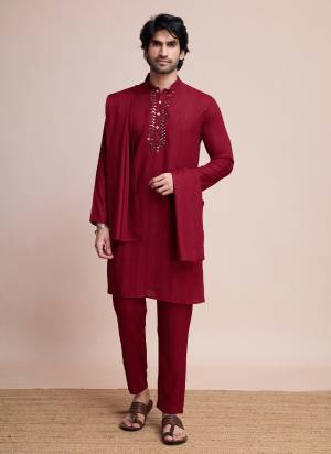 For A Festive Wear,Grab These Readymade Kurta Payjama With Dupatta Pair in Fine Colored.These Kurta Payjama And Dupatta Are Viscose Fabricated on Pair.Its Beautified With Wevon Jari Designer,Mirror,Thread Embroidery Work.