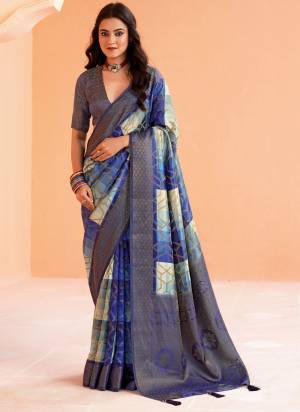 Looking These Party Wear Saree in Fine Colored.These Saree Are Organza Jacquard And Blouse is Fabricated On Organza Jacquard Pair.Its Beautified With Wevon Jacquard Designer.